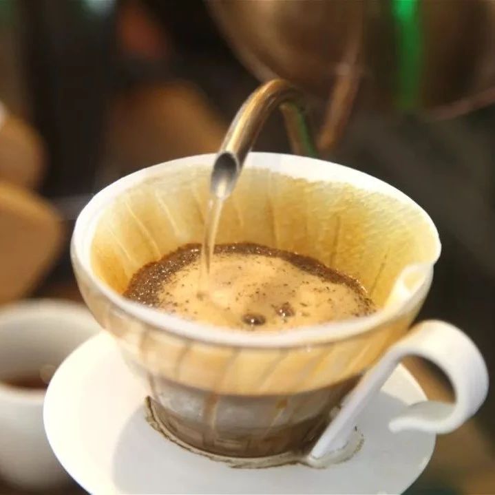 咖啡知識(shí) | 為什么深度烘焙的咖啡豆要用低溫沖煮？