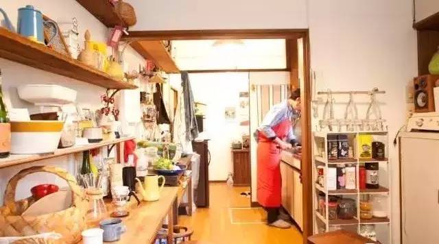 人氣咖啡店主人的家，美的不要不要的 :)