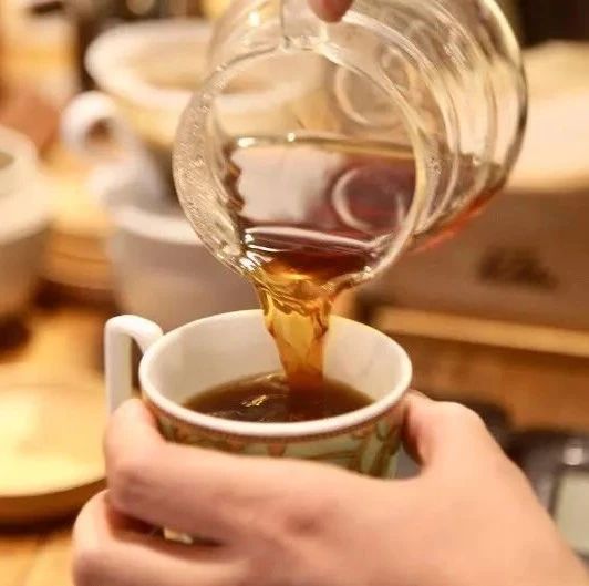 咖啡知識(shí) | 為什么總有人強(qiáng)調(diào)“咖啡要趁熱喝”??