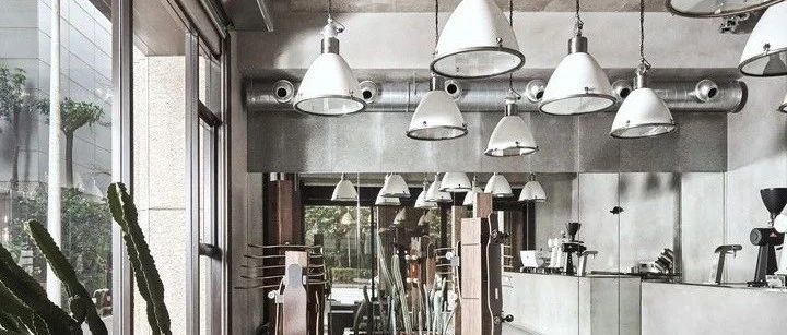 餐飲空間 ? 通過由滑板的生活風格與現(xiàn)代咖啡的生活緊密連接
