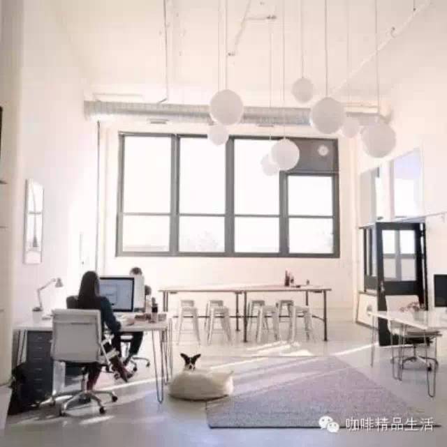 高逼格辦公室美圖，弱弱問句：你們招咖啡師嗎？