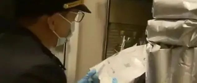 星巴克門店問(wèn)題重重！維權(quán)平臺(tái)上千單投訴無(wú)一處理？