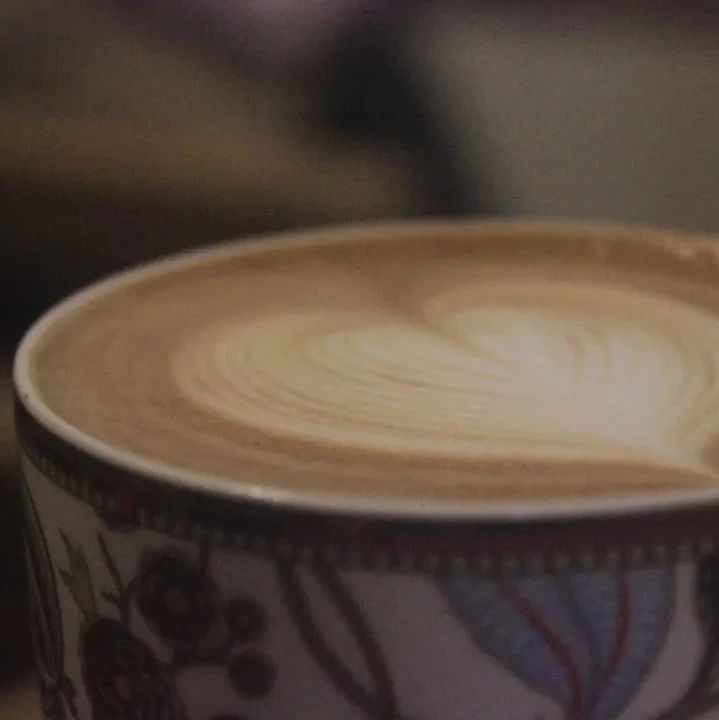 咖啡師養(yǎng)成記 | 教你做一杯“網(wǎng)紅”短笛拿鐵咖啡