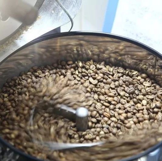 咖啡烘焙 | 如何從聲音＆色澤＆香氣判斷烘焙程度？