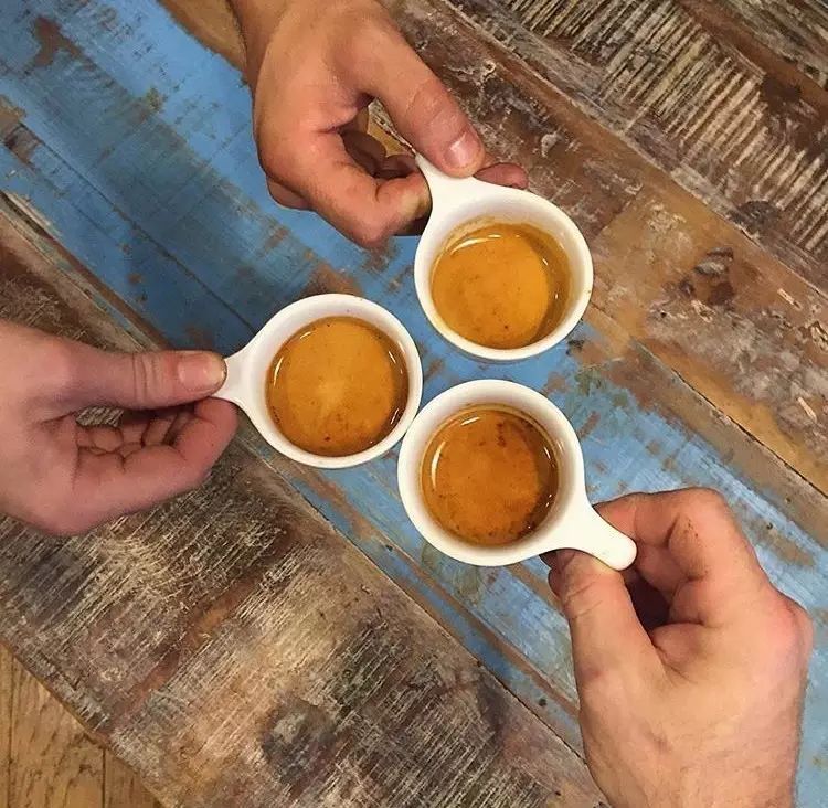 余生太短，請(qǐng)和有趣的人在一起