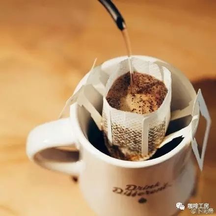【技術】什么是手沖咖啡的預浸泡？掛耳咖啡需要悶蒸嗎？