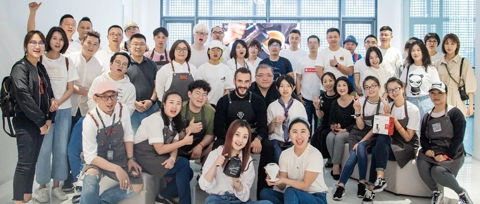 月日，我們經(jīng)歷了分鐘的失明。