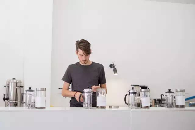 開(kāi)一家這么美的店，從此咖啡飄香