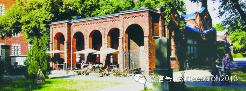墓地咖啡館，陰森或休閑？