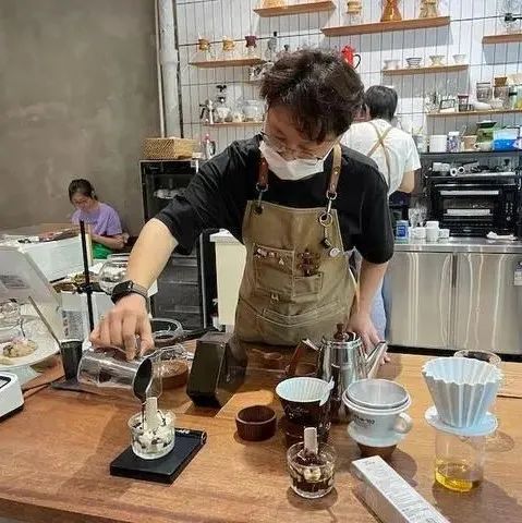 一杯賣 元！“雪糕刺客”鐘薛高也做咖啡？