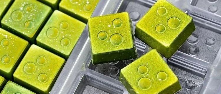 藏不住了！年的第一款巧克力就該用這樣的調(diào)色！