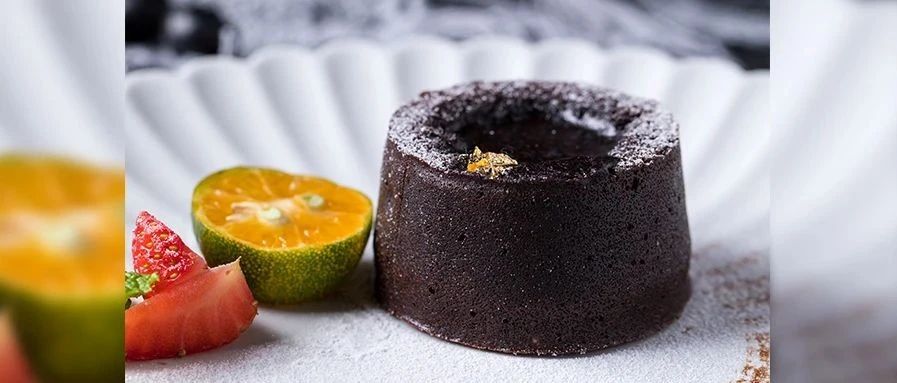 風(fēng)靡國內(nèi)外的巧克力熔巖蛋糕配方！一刀切開濃香爆漿，滿滿甜蜜好心情~