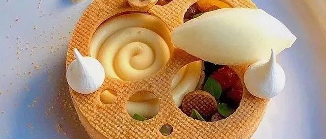 碼住盤式甜點的 個小技巧！ 款作品告訴你那些儀式感滿分的甜點！