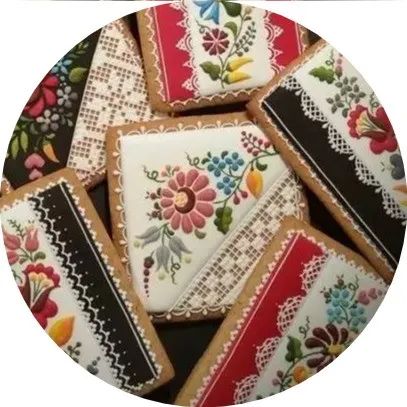 溫故知新 | “刺繡餅干”到底是個(gè)什么鬼？光看可不夠，咱們要趕緊動(dòng)手學(xué)起來(lái)！
