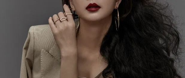 天！她也離婚了？！還藏著什么大瓜沒說啊……